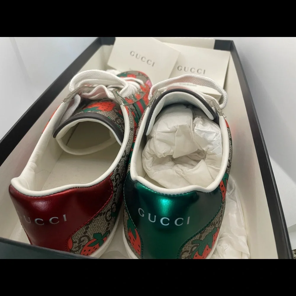 Authentic Gucci Strawberry Sneakers - Picture 7 of 8